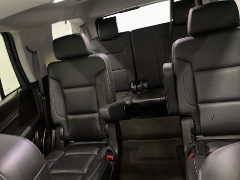 Used 2018 Chevrolet Tahoe LT w/ Luxury Package AWD/4WD image 11