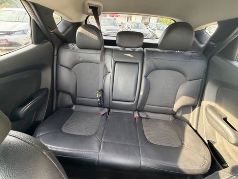 Used 2011 Hyundai Tucson GLS AWD/4WD image 25