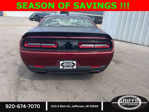 Used 2022 Dodge Challenger SRT Hellcat image 4
