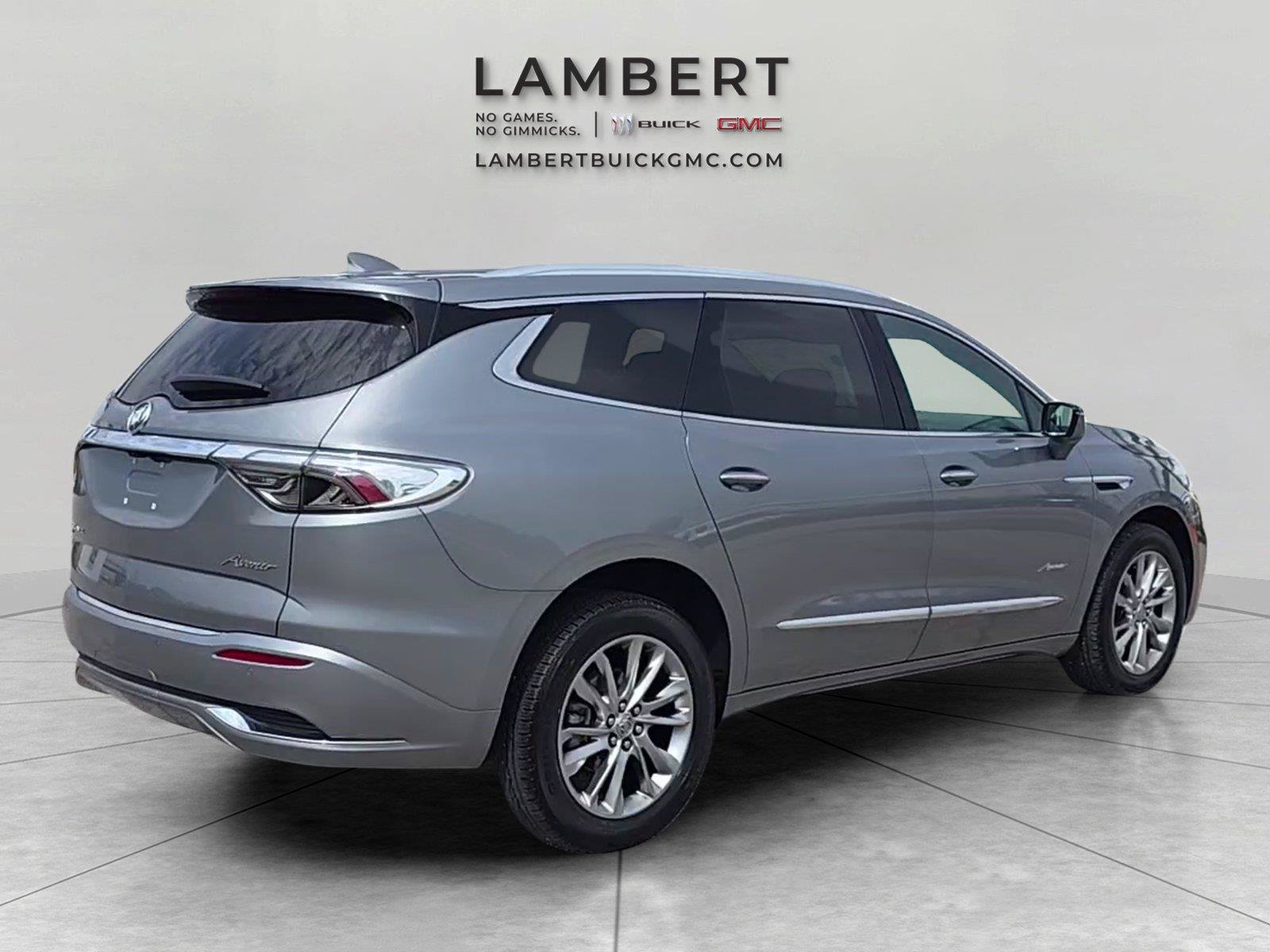 Used 2024 Buick Enclave Avenir w/ Avenir Technology Package AWD/4WD image 5