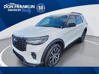 New 2026 Ford Explorer ST-Line video 1