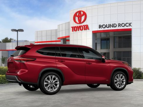 New 2026 Toyota Highlander Limited image 11