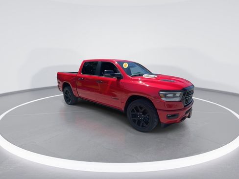 Used 2023 RAM 1500 Laramie AWD/4WD image 2