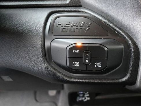 Used 2025 RAM 2500 Big Horn AWD/4WD image 30