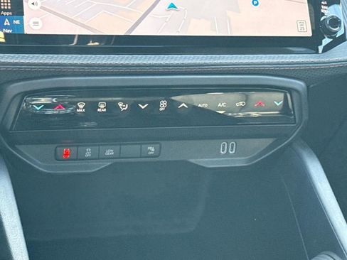 New 2026 Jeep Cherokee Overland AWD/4WD image 19