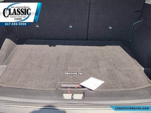 Used 2023 Nissan Rogue SV FWD image 31
