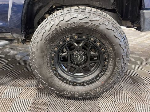 Used 2023 Toyota 4Runner TRD Off-Road Premium AWD/4WD image 34