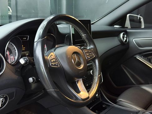 Used 2016 Mercedes-Benz CLA 250 image 16