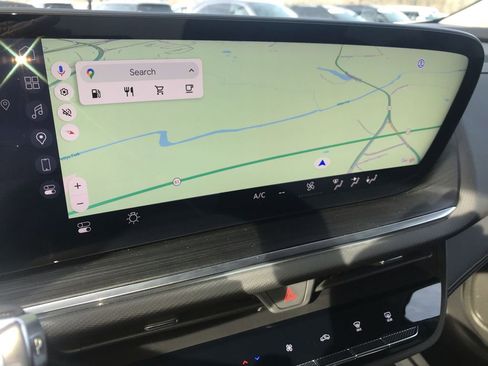 Used 2025 Buick Envision Preferred image 18