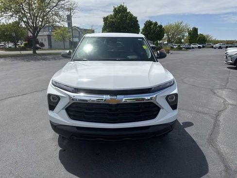 New 2026 Chevrolet TrailBlazer LS w/ LS Convenience Package AWD/4WD image 2