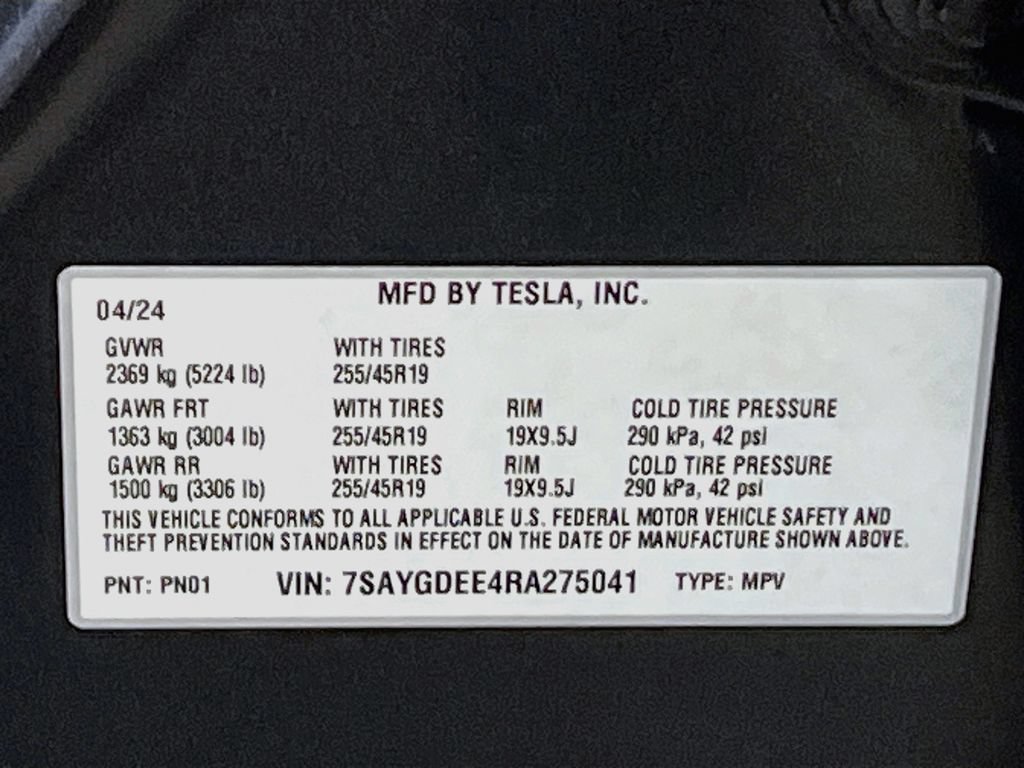 Used 2024 Tesla Model Y Long Range AWD/4WD image 30
