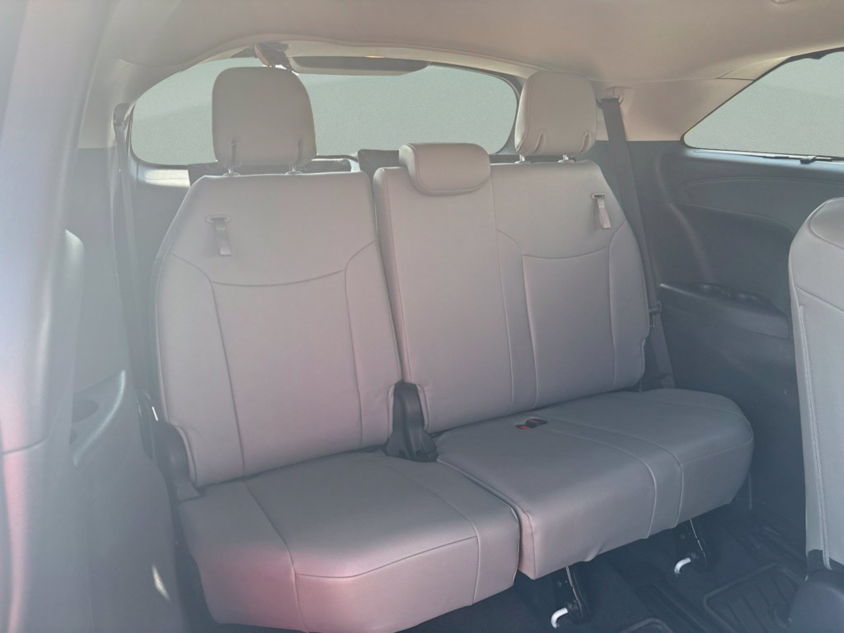Certified 2026 Toyota Sienna XLE FWD image 26