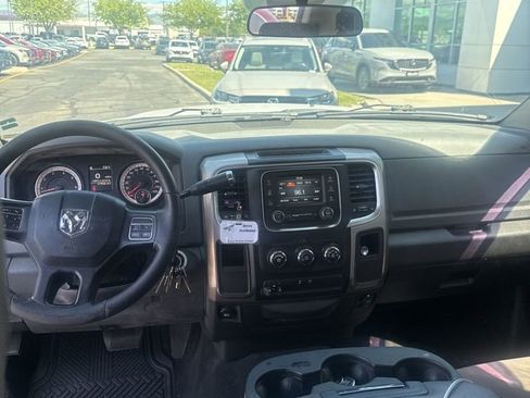 Used 2017 RAM 3500 SLT RWD image 7