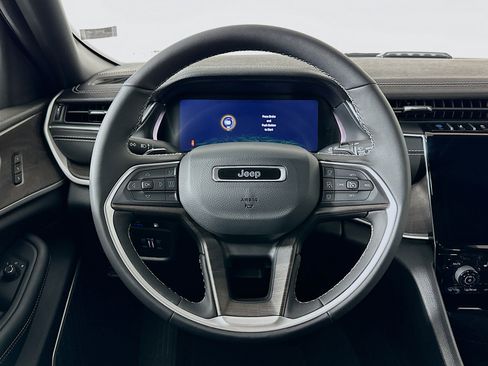 Used 2024 Jeep Grand Cherokee Limited 4xe image 18