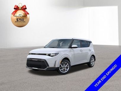 New 2025 Kia Soul LX