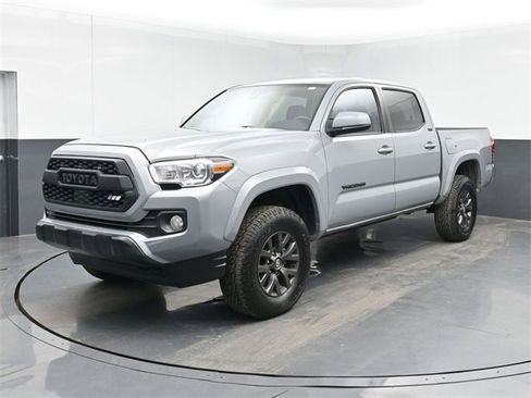 Used 2020 Toyota Tacoma SR5 image 5
