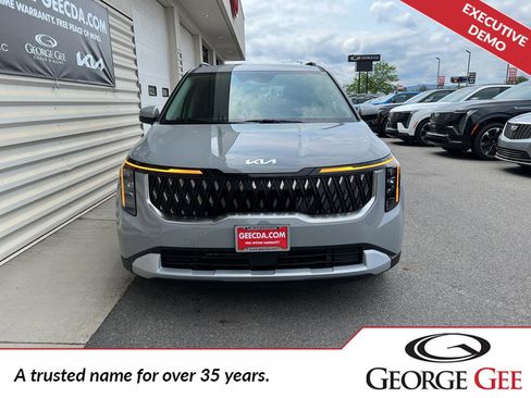 New 2026 Kia Carnival EX image 2