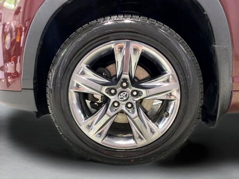 Used 2018 Toyota Highlander Limited Platinum image 30