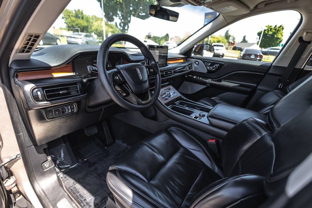 Used 2020 Lincoln Aviator Reserve w/ Equipment Group 202A AWD/4WD image 18
