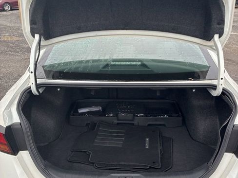 Used 2023 Nissan Altima 2.5 SV w/ SV Premium Package image 5