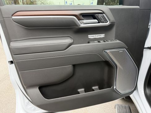 New 2026 GMC Sierra 1500 Denali w/ Denali Reserve Package image 17
