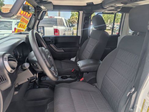 Used 2012 Jeep Wrangler Unlimited Sport w/ Max Tow Pkg AWD/4WD image 9
