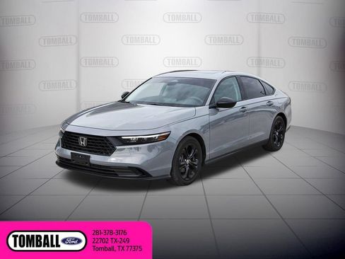 Used 2025 Honda Accord SE image 3