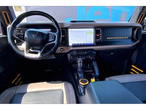 Used 2022 Ford Bronco Wildtrak AWD/4WD image 17