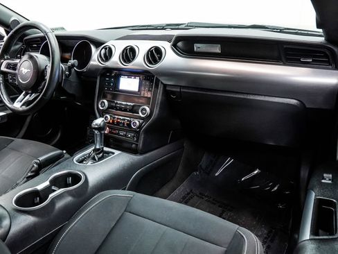 Used 2021 Ford Mustang GT RWD image 19