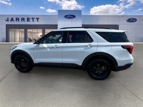 New 2026 Ford Explorer Tremor w/ Tremor Ultimate Package AWD/4WD image 4