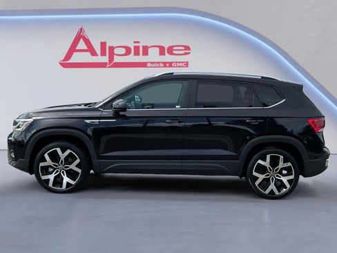 Used 2023 Volkswagen Taos SEL AWD/4WD image 2