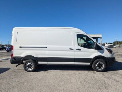 New 2026 Ford Transit 250 148 Medium Roof image 4