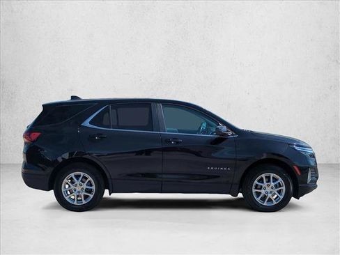 Used 2024 Chevrolet Equinox LT AWD/4WD image 4