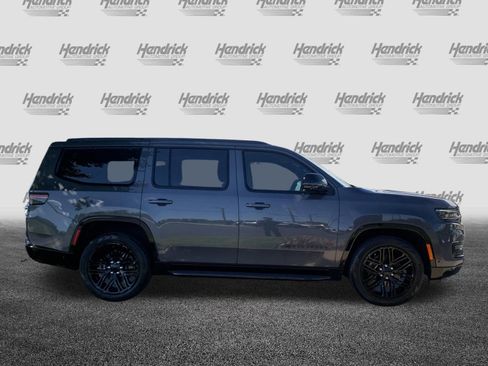 Used 2024 Jeep Wagoneer Series II w/ Convenience Group I RWD image 11