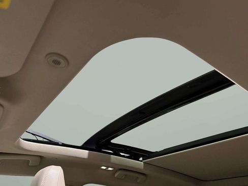 Certified 2024 Lincoln Corsair Grand Touring w/ Equipment Group 301A image 15