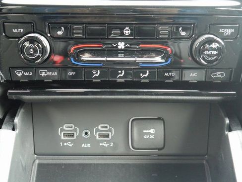 New 2025 Jeep Grand Cherokee L Altitude AWD/4WD image 23