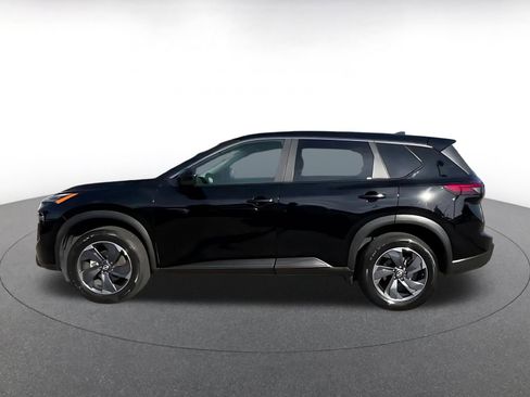 Used 2025 Nissan Rogue SV FWD image 9