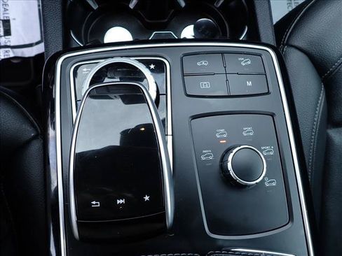 Used 2019 Mercedes-Benz GLE 43 AMG 4MATIC image 17