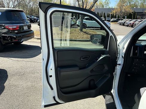 New 2026 Nissan Frontier SV image 11