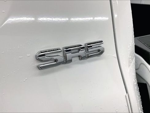 Used 2025 Toyota Tacoma SR5 AWD/4WD image 36