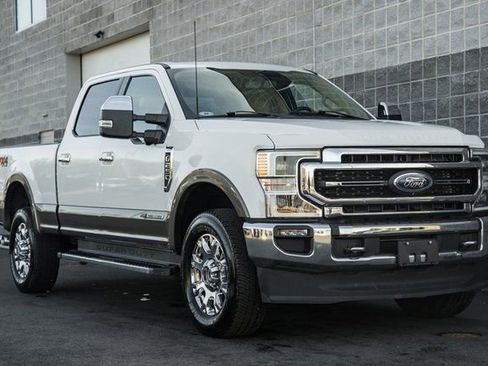 Used 2022 Ford F250 Lariat w/ Lariat Ultimate Package image 2