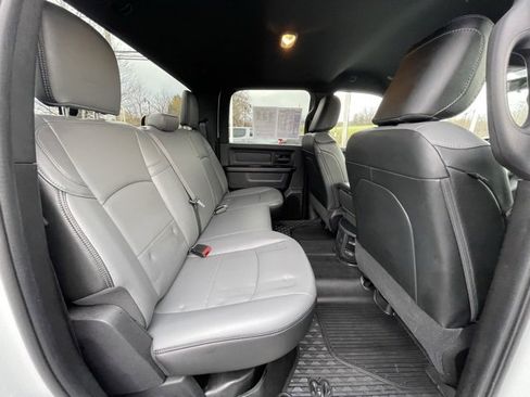 Used 2022 RAM 2500 Tradesman w/ Chrome Appearance Group image 37