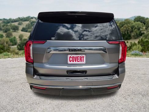 Used 2023 GMC Yukon XL AT4 w/ AT4 Premium Package AWD/4WD image 9