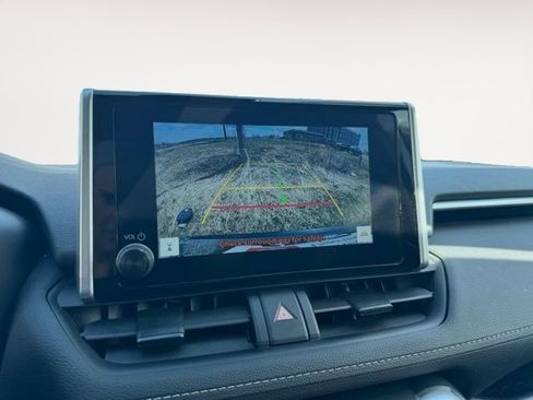 Certified 2025 Toyota RAV4 XLE AWD/4WD image 5