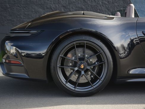 Used 2026 Porsche 911 GTS image 33