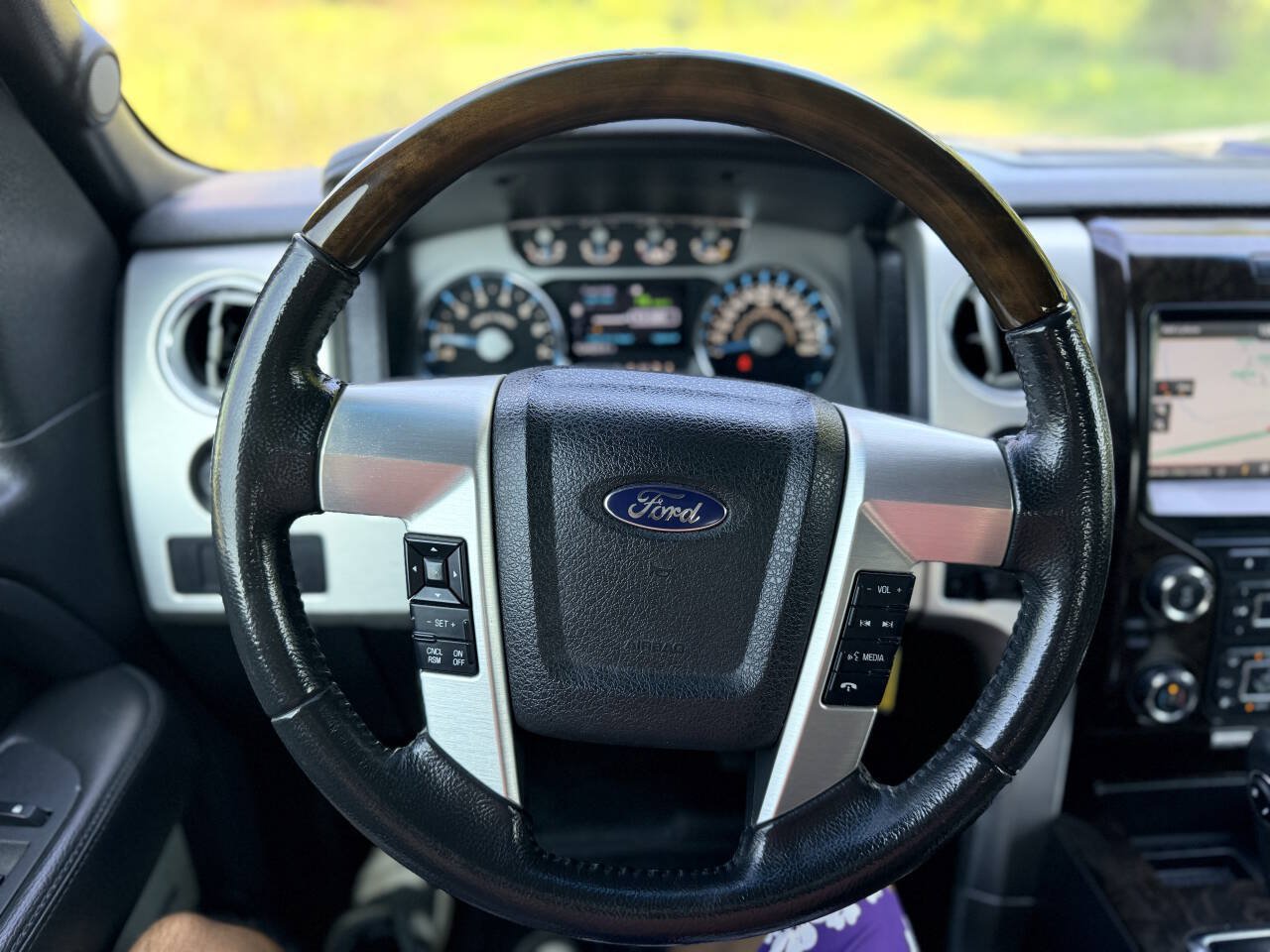 Used 2013 Ford F150 Platinum AWD/4WD image 23