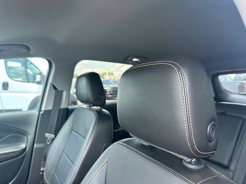 Used 2020 GMC Terrain SLT w/ Preferred Package FWD image 9