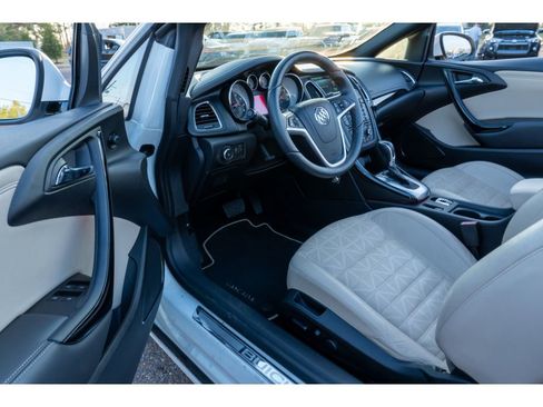 Used 2016 Buick Cascada Premium image 10