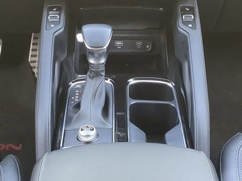 Used 2023 Kia Telluride SX FWD image 18