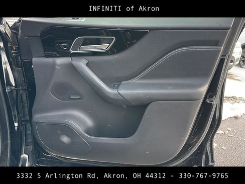 Used 2018 Jaguar F-PACE R-Sport image 22